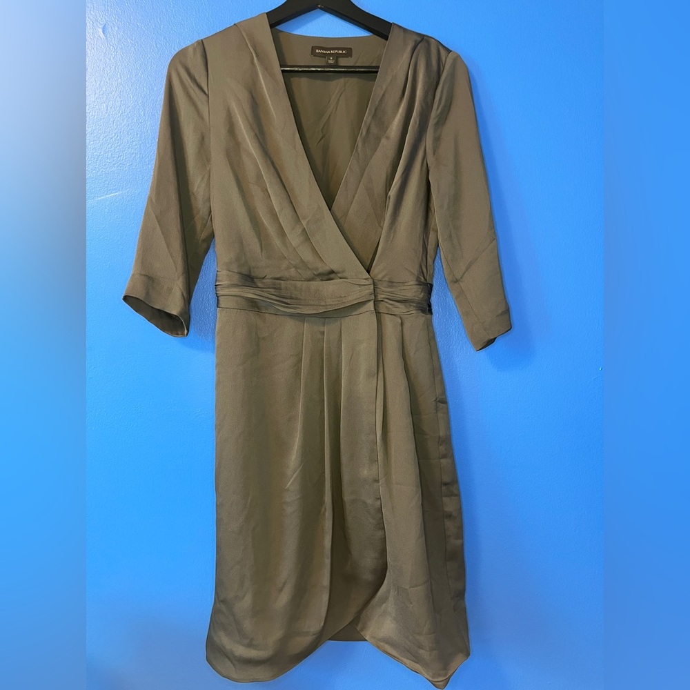 Banana Republic Olive Green 3/4 Sleeve Wrap Crossover Ruched Front Dress